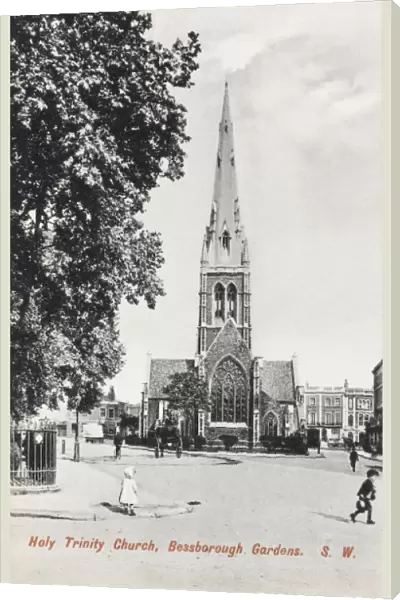 Holy Trinity Church, Bessborough Gardens