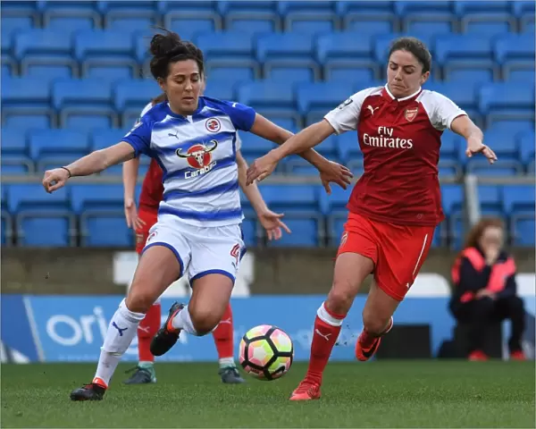 Van de Donk vs. Williams: Intense Clash Between Reading and Arsenal Ladies in WSL Action