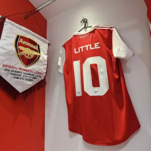 Arsenal Women's Champion League: Kaylan Marckese Gears Up in the Emirates Changing Room
