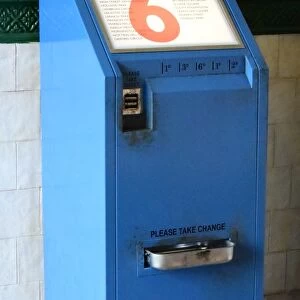 CM16 2340 London Underground, Ticket machine
