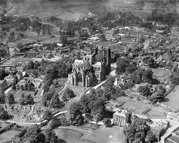 Ripon town and Minster EPW038683