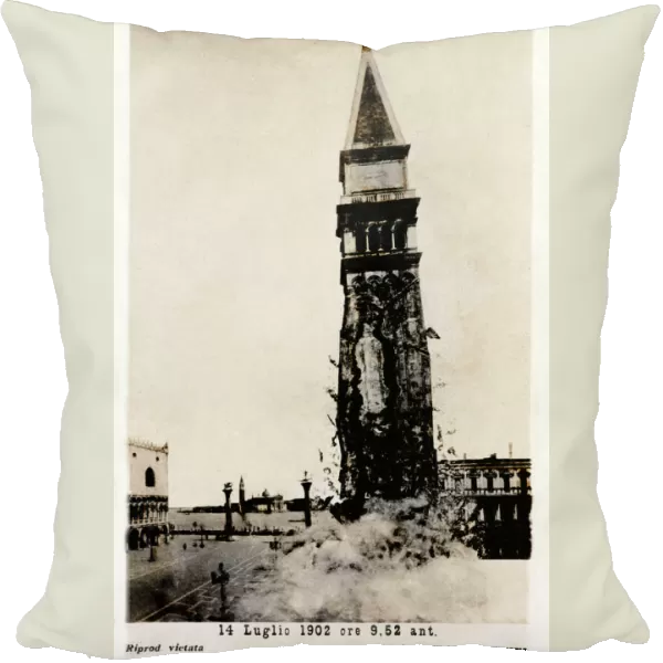 Collapse of the Campanile in St Marks Square, Venice, Italy