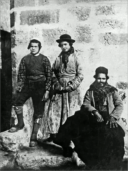 Group of three Jewish people