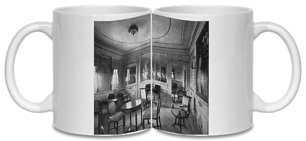 Ship interiors: the writing room of the Amerika, 1905