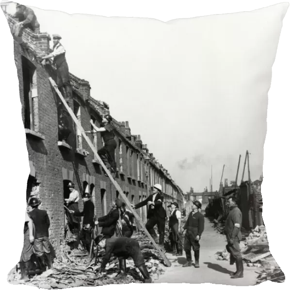 Bomb damage in Sidney Street, East London, WW2