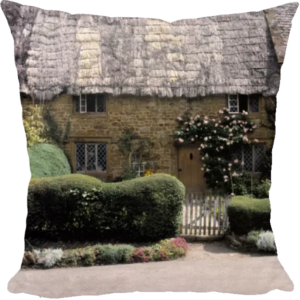 Thatched House in Great Tew