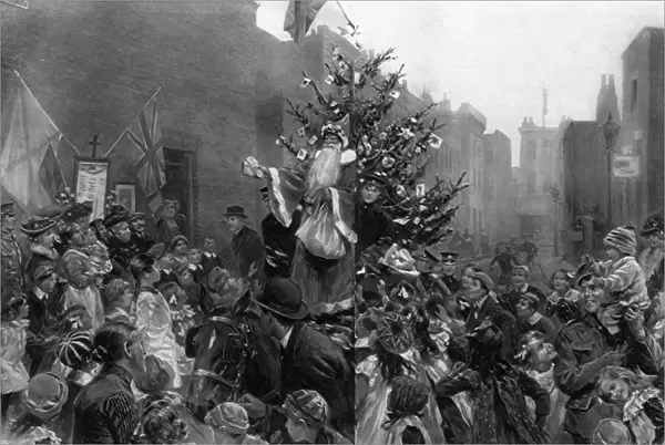Christmas day at the Hackney street shrines, London, 1916