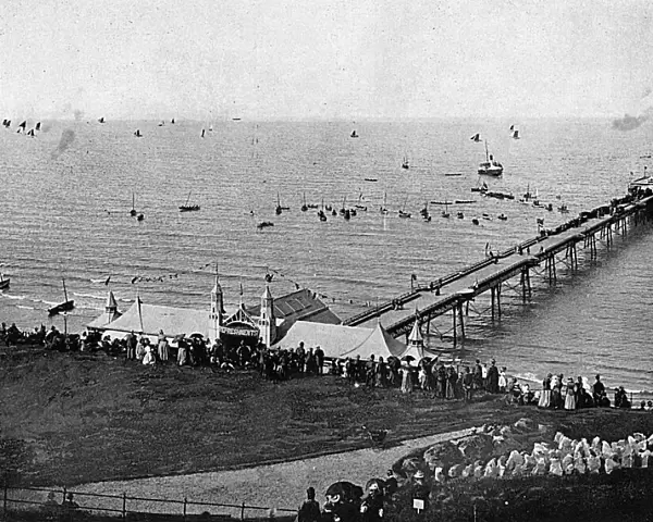 Scarborough  /  Pier 1895