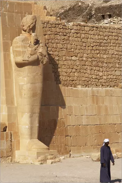 Egypt. Egyptian man in the Hatshepsuts Temple. Deir el-Baha