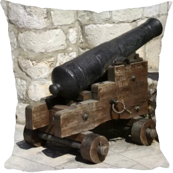 Cannon on the wall. Dubrovnik. Croatia