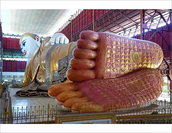 Chauk Htat Gyi Pagoda reclining Buddha, Yangon, Myanmar