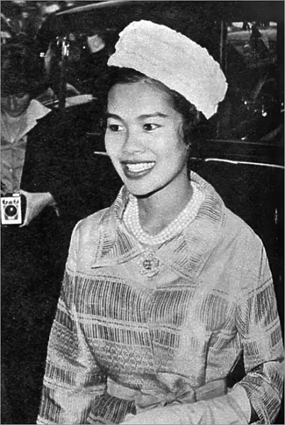 Queen Sirikit of Thailand at Burlington House