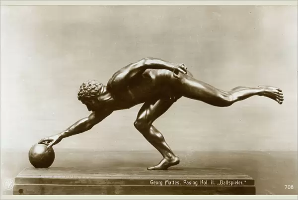 Sculpture of a male ball player by Georg Mattes