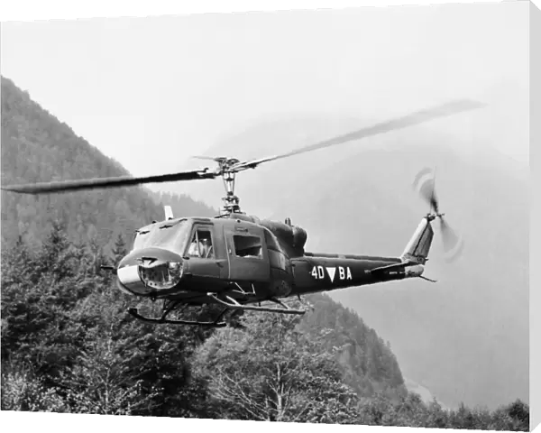 Agusta Bell AB204B Iroquois Huey