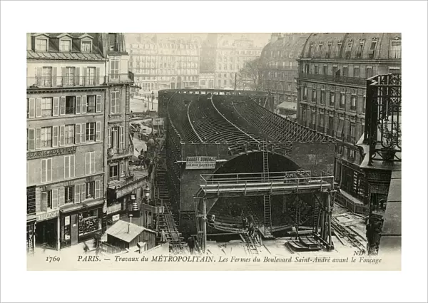 Building the Paris Metro, France