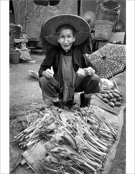 Hakka Chinese woman - pavement vegetable stall - Hong Kong