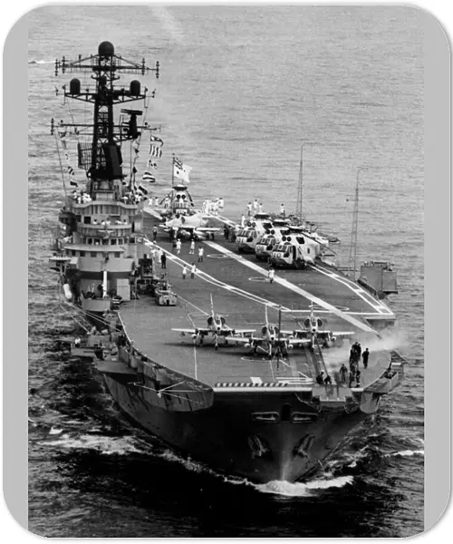 Her Majestys Australian Ship (HMAS) Melbourne (21)