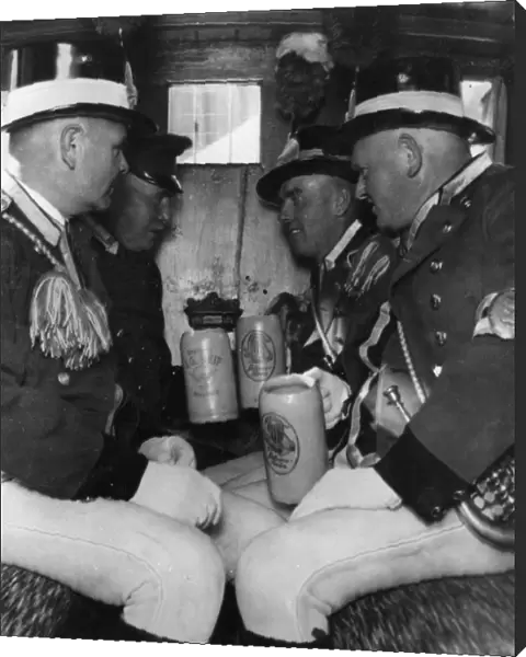 GERMAN BEER DRINKERS