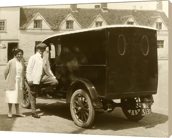 Bakers Delivery Van 1, Malmesbury, Wilts (No livery)