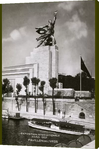Soviet Pavilion - Exposition Internationale, Paris