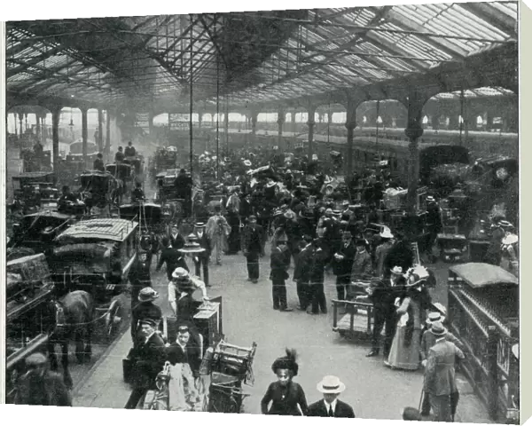Waterloo Railway Station, London 1912