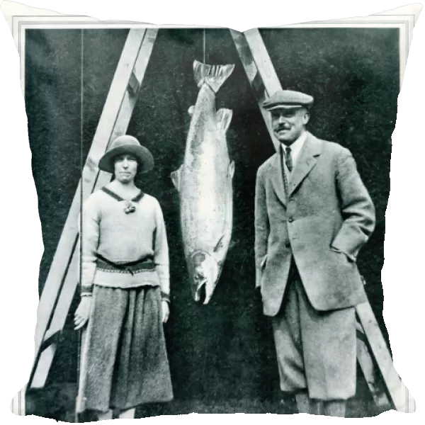 Doreen Davey with record-breaking Wye salmon 1923