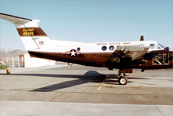 United States Army - Beech C-12F Huron 84-0489 (msn BL-123), of Detachment 45, Operational Support Airlift Command (OSACOM), Army NG, Reno / Stead Airport, NV. Date: circa 2000