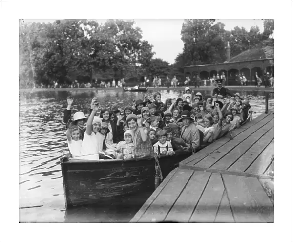 Finsbury Park Boaters