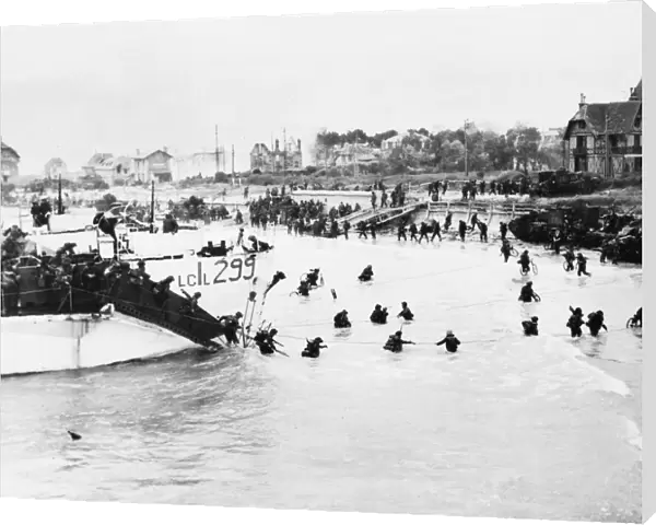 D-Day - British and Canadian troops landing - Juno Beach