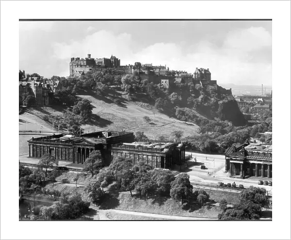 Edinburgh Castle 1940S