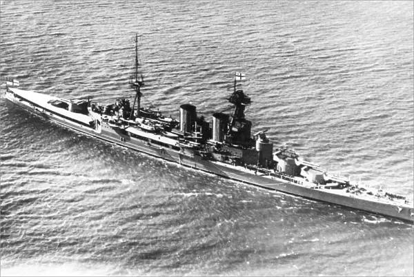 HMS Hood, British battlecruiser