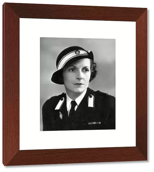 Lady Louis Mountbatten in WWII uniform