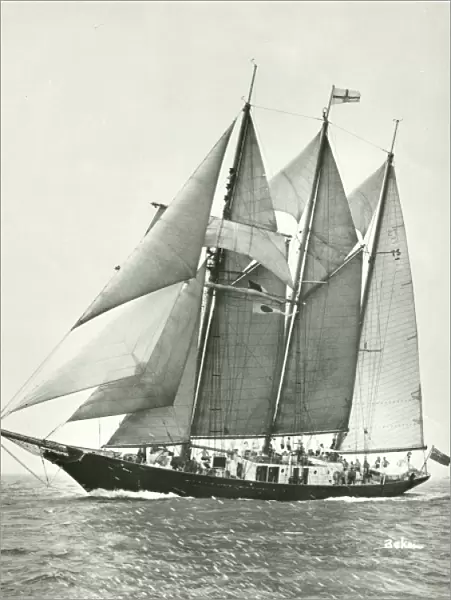 STS Malcolm Miller under full sail
