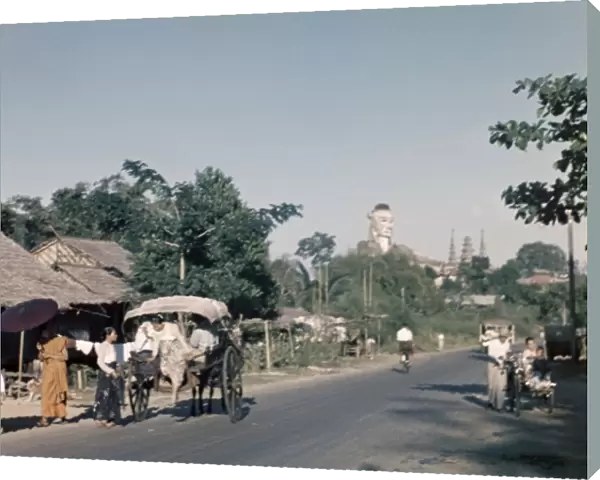 Reclining Buddha near Kokine - Rangoon