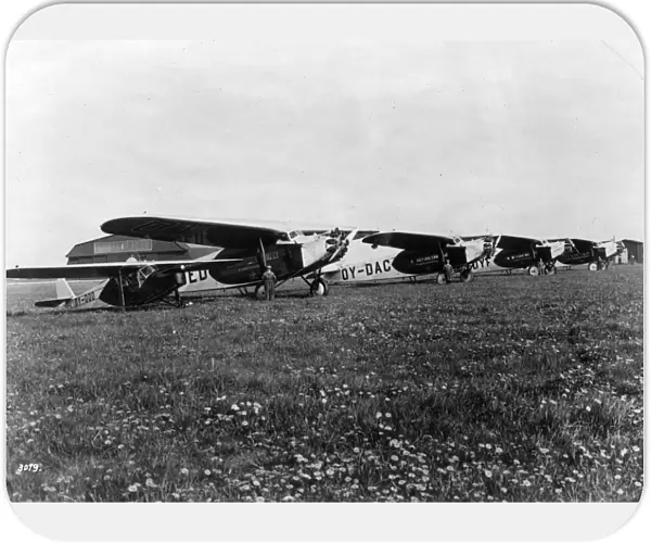 A line-up of Jupiter-powered DDL Fokker FVIIas