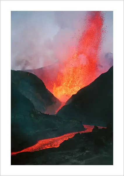 Volcano Kimanura Nyamulagira Virungas, Zaire, Africa