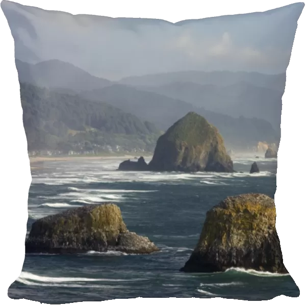 Cannon Beach and Sea Stacks from Ecola State Park North Oregon Coast USA LA000986