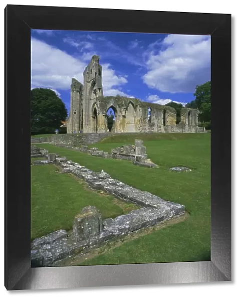Ruins of Glastonbury Abbey, Glastonbury, Somerset, England, UK, Europe