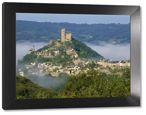 Castle, Najac, Aveyron, Midi Pyrenees, France, Europe
