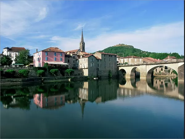 View across the Aveyron River, St. Antonin-Noble-Val, Tarn-et-Garonne, Midi-Pyrenees