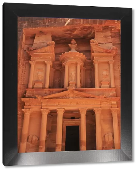 The Treasury (Al-Khazneh), Petra, UNESCO World Heritage Site, Jordan, Middle East