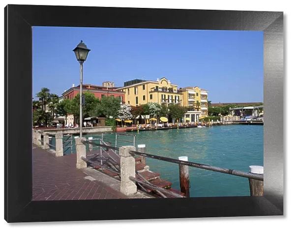Sirmione, Lake Garda, Italian Lakes, Lombardy, Italy, Europe
