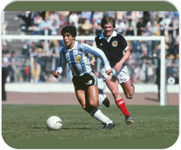 Kenny Dalglish chases Diego Maradona