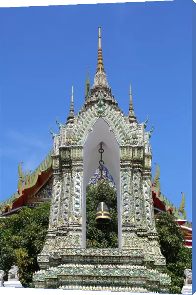 Bell at Wat Pho temple, Bangkok, Thailand