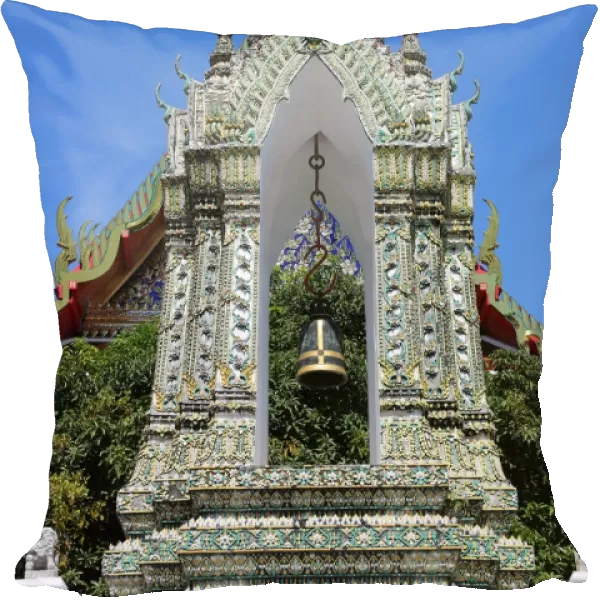 Bell at Wat Pho temple, Bangkok, Thailand