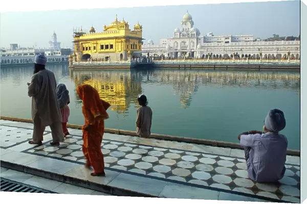 Sikh pilgrims by Amrit Sarovar