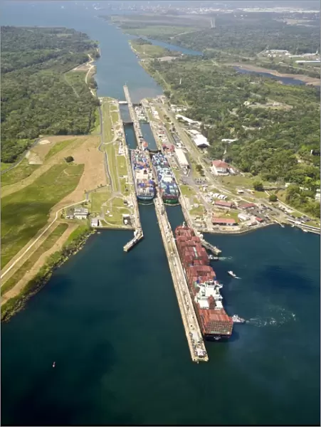 Panama, Panama Canal
