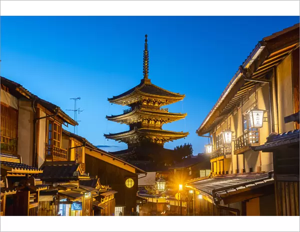 Yasaka Pagoda in Hokanji temple, Higashiyama district, Kyoto, Kyoto prefecture, Kansai