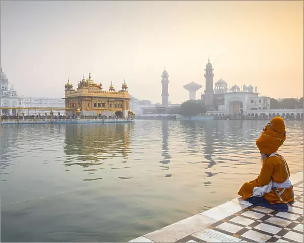 India, Punjab, Amritsar, Pilgrims at The Harmandir Sahib, nown as The Golden Temple