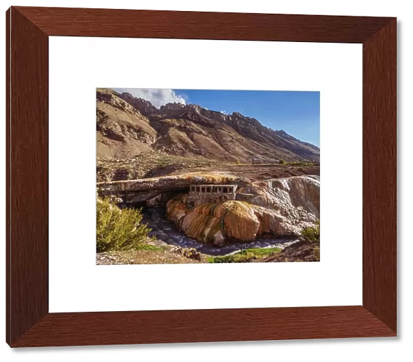 The Inca Bridge, Puente del Inca a natural bridge near the hotsprings, Central Andes